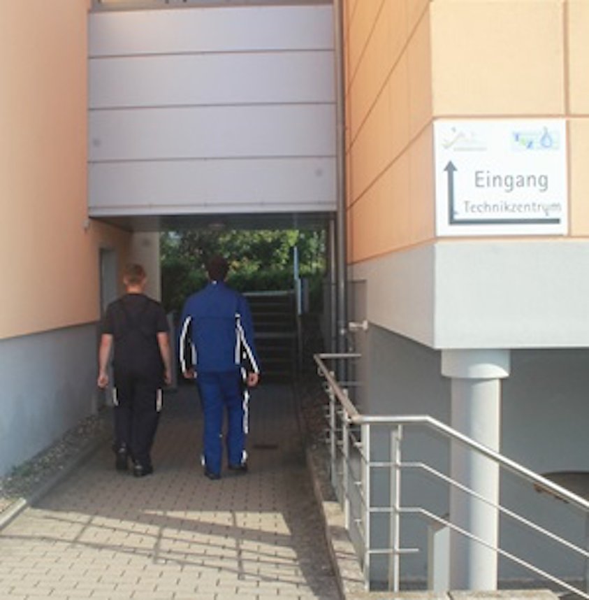 Das Team der Stadtwerke Sondershausen freut sich &uuml;ber den Neuzugang von zwei Auszubildenden