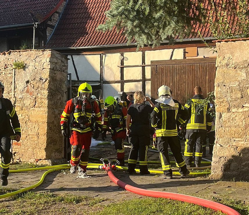 Ausgebranntes Auto in Gorsleben