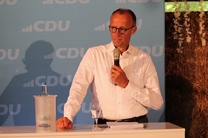 Friedrich Merz besucht Baumkronenpfad im Nationalpark Hainich