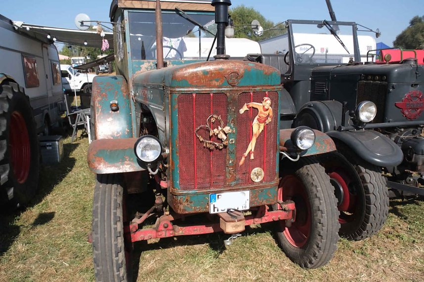 Motoren- und Maschinenschau zu Dreschfest in Sundhausen