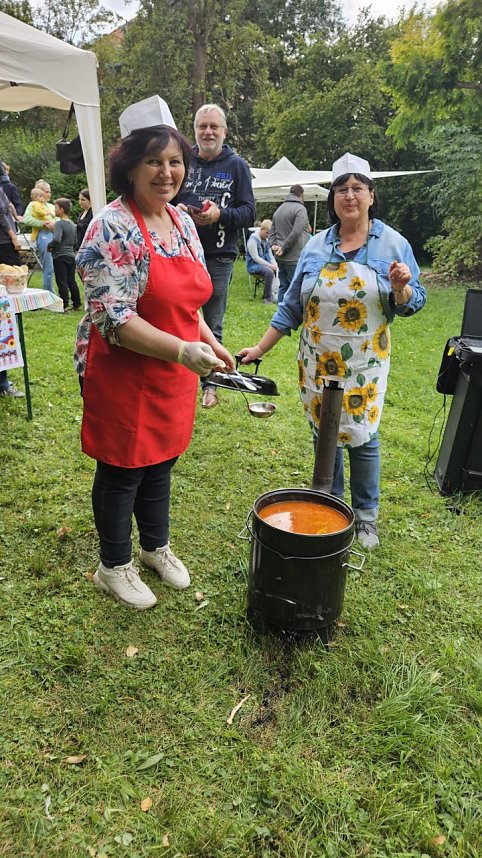 Internationale Kochshow in der Trinitatisgemeinde in Sondershausen