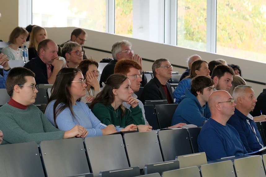 Beim Ressourcenforum 2024 an der Hochschule Nordhausen standen aktuelle Entwicklungen und Herausforderungen der nachhaltigen Ressourcennutzung im Mittelpunkt
