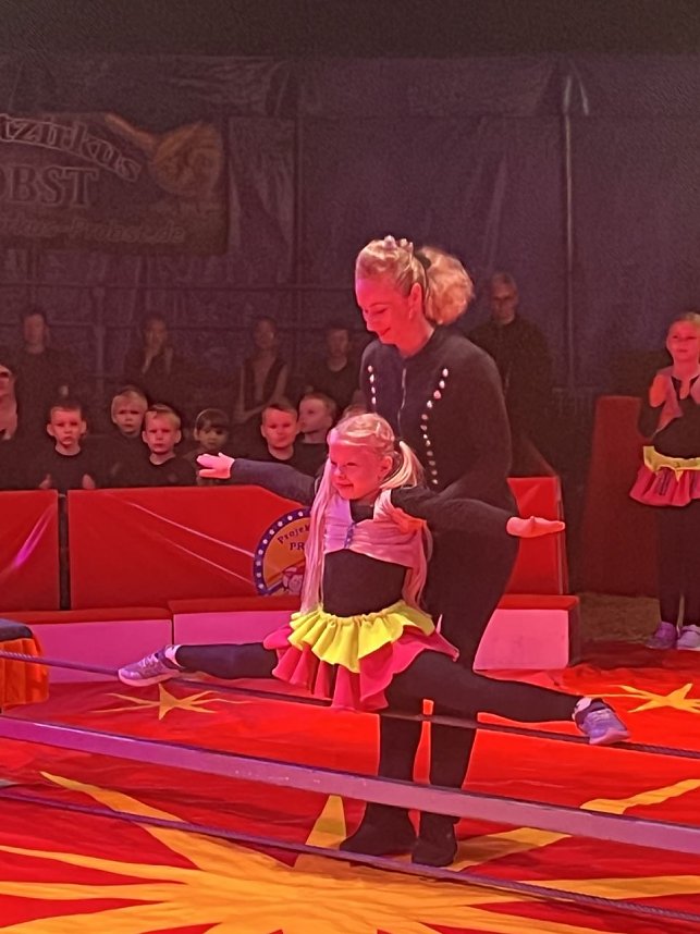 Zirkusprojekt an der Grundschule Westerengel