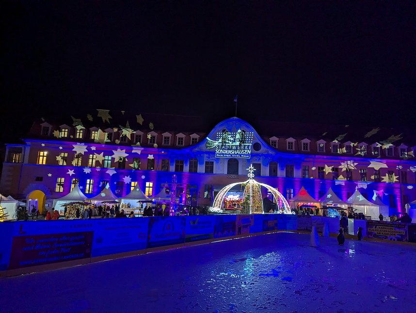 Lichterglanz im Sondersh&auml;user Schlosshof