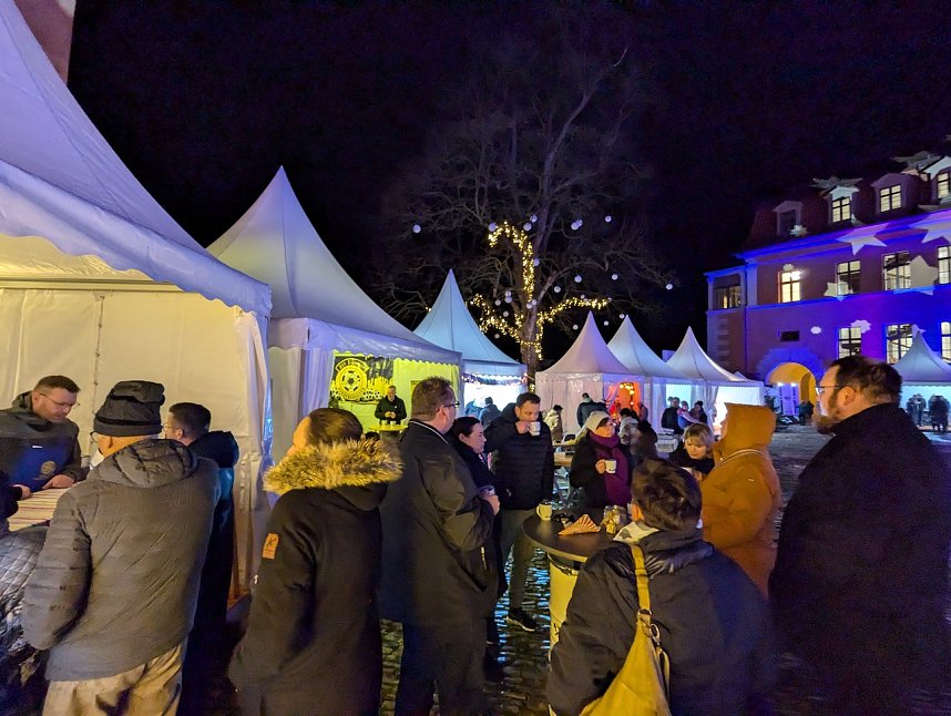 Lichterglanz im Sondersh&auml;user Schlosshof