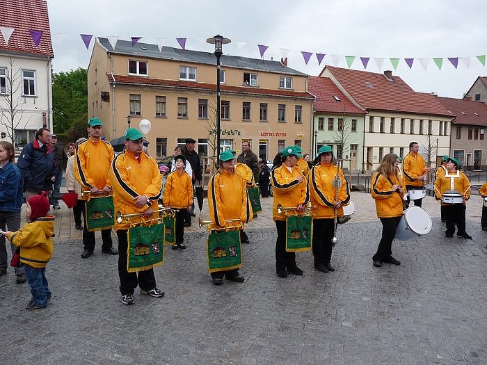 Fliederfest er&ouml;ffnet