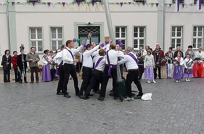 Fliederfest er&ouml;ffnet