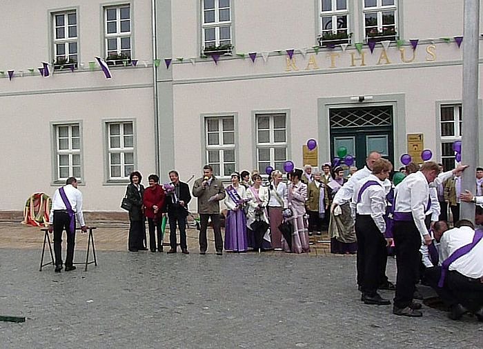Fliederfest er&ouml;ffnet