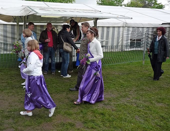 Fliederfest er&ouml;ffnet