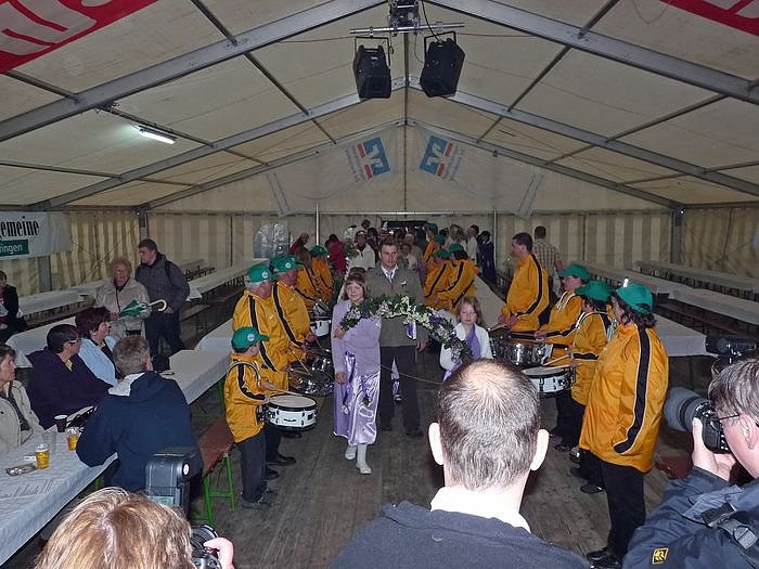 Fliederfest er&ouml;ffnet