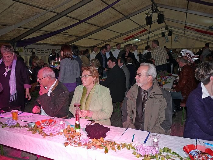 Fliederk&ouml;nigin gew&auml;hlt