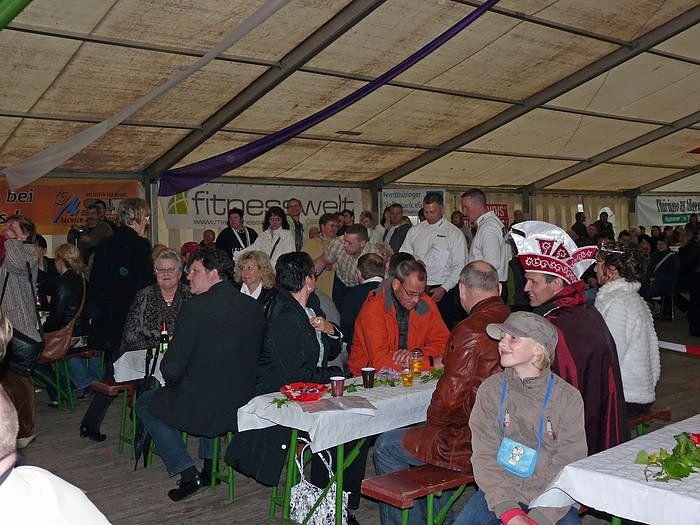 Fliederk&ouml;nigin gew&auml;hlt