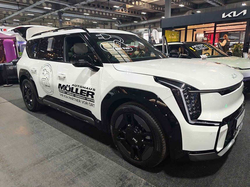 Peter Blei unterwegs auf der Automesse Erfurt