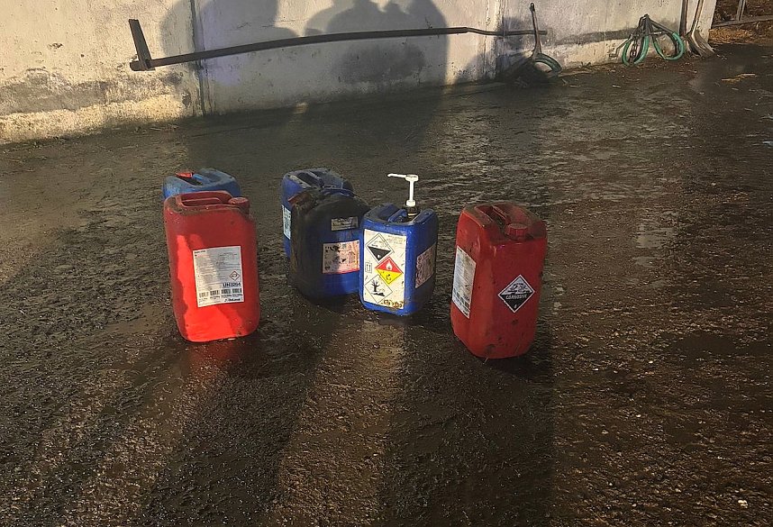 Mitarbeiter klagen &uuml;ber gesundheitliche Beschwerden - Einsatz der Gefahrenabwehr der Feuerwehr in einem Kyffh&auml;user Agrarbetrieb