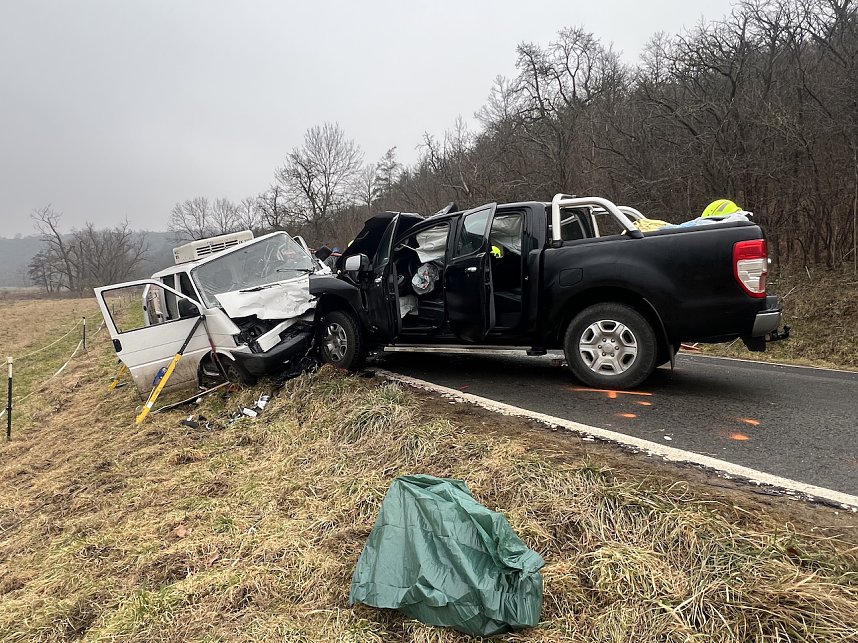 Unfall mit Schwerverletzten aud der L2290 von Seega in Fahrtrichtung G&ouml;llingen