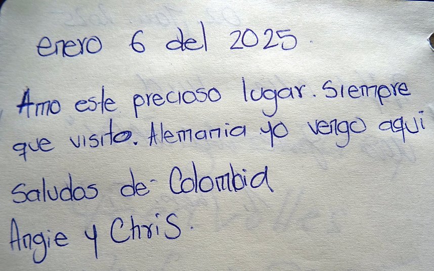 G&auml;stebucheintragungen aus aller Welt auf der Hornungsh&ouml;he