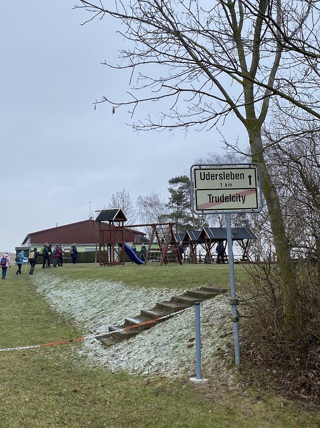 Steinkreuze, Grenzsteine, Mayas und andere Merkw&uuml;rdigkeiten. Wanderung im Februar