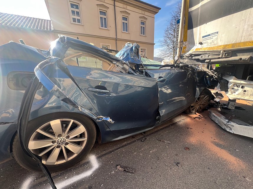 Schwerer Unfall in der Sondersh&auml;user Innenstadt
