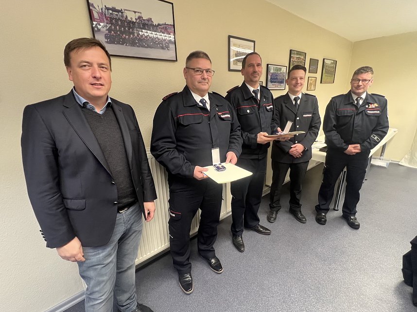 Jahreshauptversammlung bei der Feuerwehr Greu&szlig;en