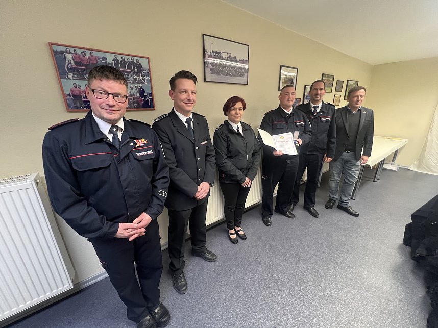 Jahreshauptversammlung bei der Feuerwehr Greu&szlig;en