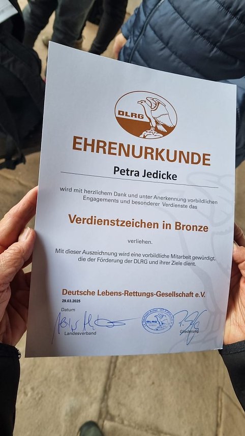 DLRG Ehrenurkunde Verdienstzeichen in Bronze f&uuml;r Petra Jedicke