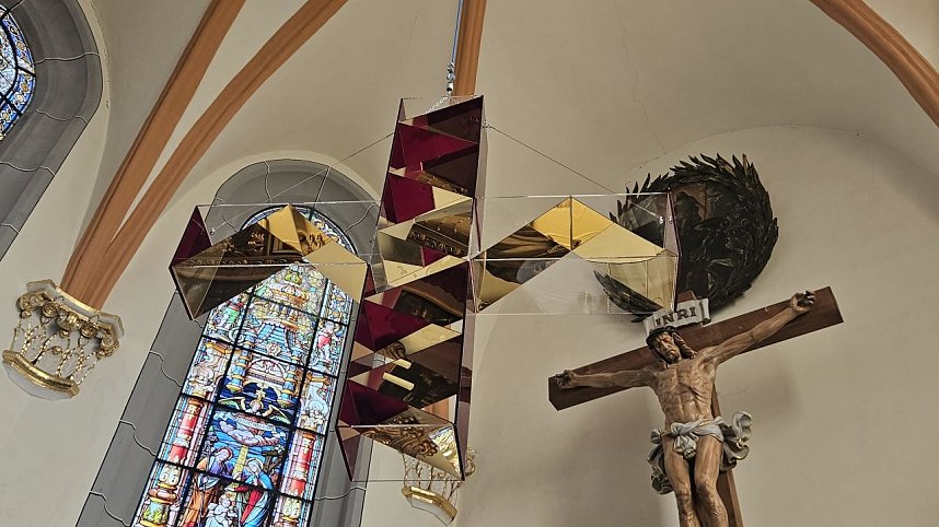 Ludger Hinse verbindet mit seinem Gro&szlig;kunstwerk "LICHTwege" 22 Orte