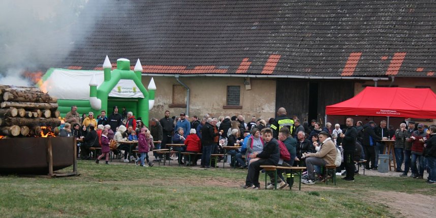 Osterfeuer in Kelbra