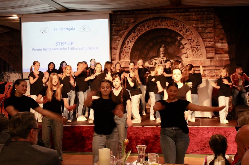 27. Kyffh&auml;user Sportgala im Burghof am Kyffh&auml;user