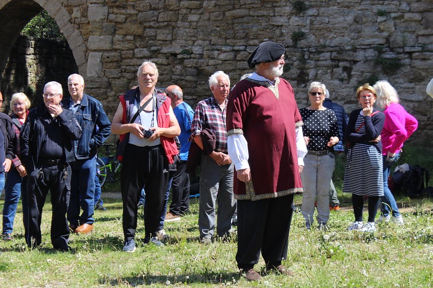 500 Jahre nach dem Bauernkrieg stellen 30 Darsteller in historischen Gew&auml;ndern den M&uuml;ntzer-Zug nach und machen Station in Ebeleben