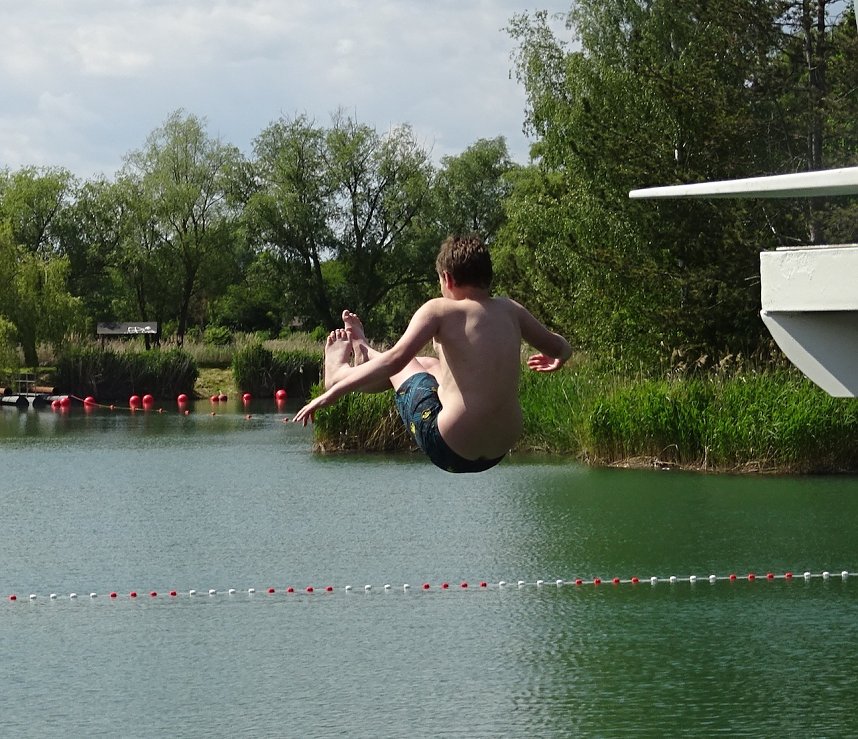 A....bombenmeisterschaft im Naturschwimmbad Heldrungen