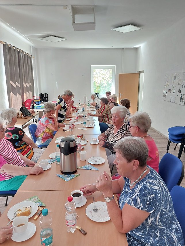 Vortrag &uuml;ber Verkehrssicherheit im Alter im Seniorentreff Jecha