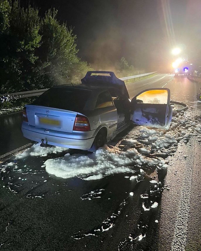 Autobrand in der Nacht