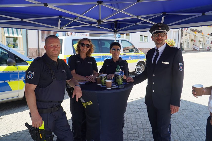 Coffee with a Cop - die Polizei zu Gast in Bad Frankenhausen