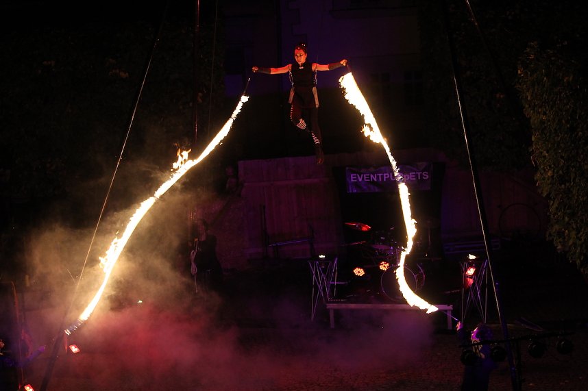 Spektakul&auml;re Feuershow von "EVENTPUPPETS" beim Mittelalterstadtfest in Bad Langensalza