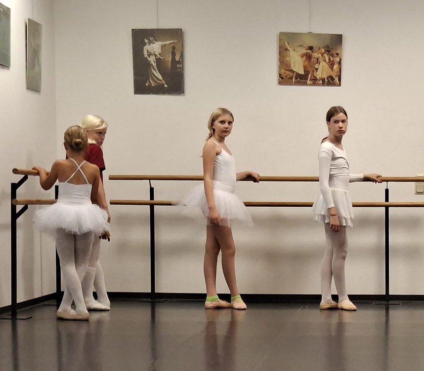 Eleven des Tanzstudios Radeva