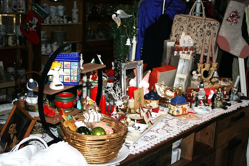 Weihnachtlicher Tr&ouml;delmarkt in Kelbra