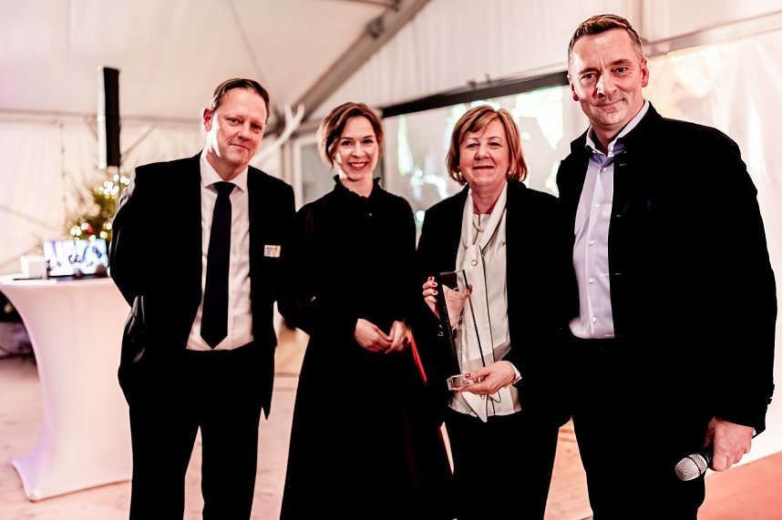 Weihnachtsfeier und Medienclub am Hexenbesen: der Nordth&uuml;ringer Unternehmerverband und die FUNKE Gruppe k&uuml;hrten am Montag die Unternehmerin des Jahres