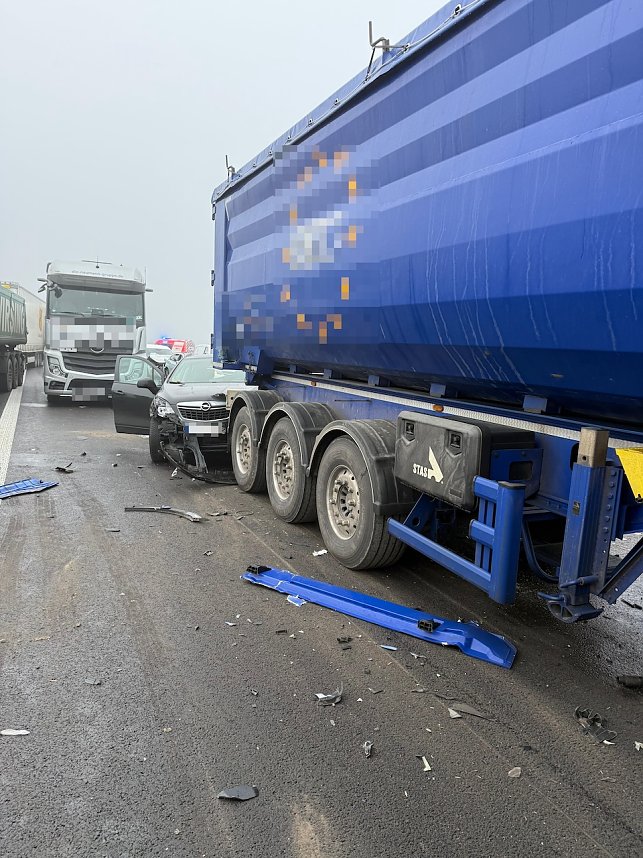 Massenkarambolage aus der A71 zwischen Heldrungen und K&ouml;lleda