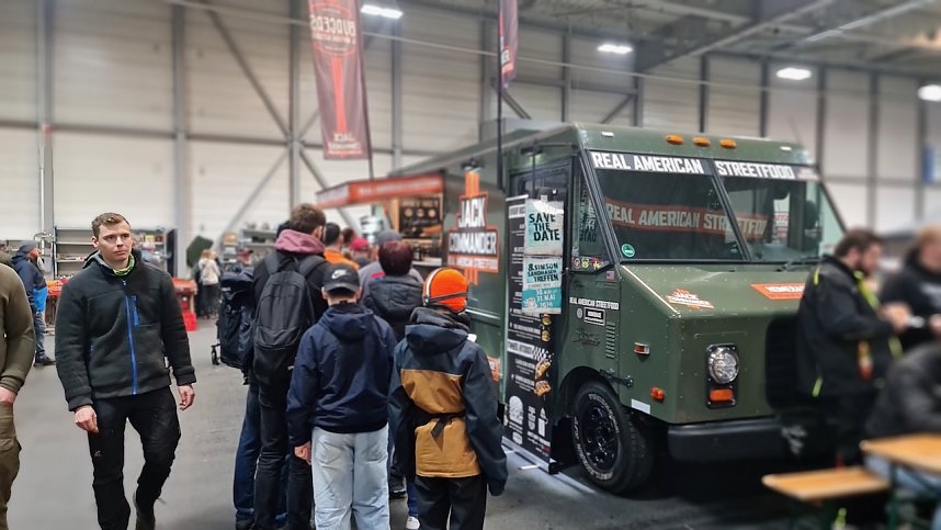 Jede Menge Oldtimer gab es am Wochenende in Erfurt zu sehen.