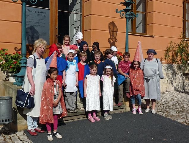 Kindermitteolalterf&uuml;hrung