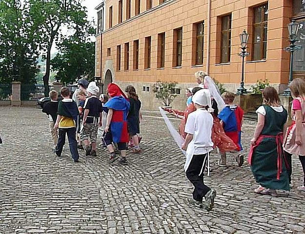 Kindermitteolalterf&uuml;hrung