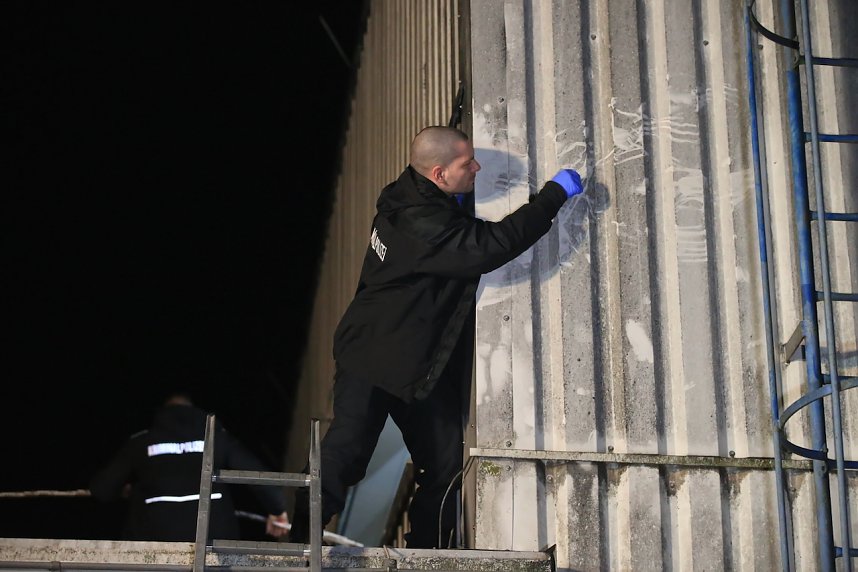 Spurensicherung in der Schachtstra&szlig;e