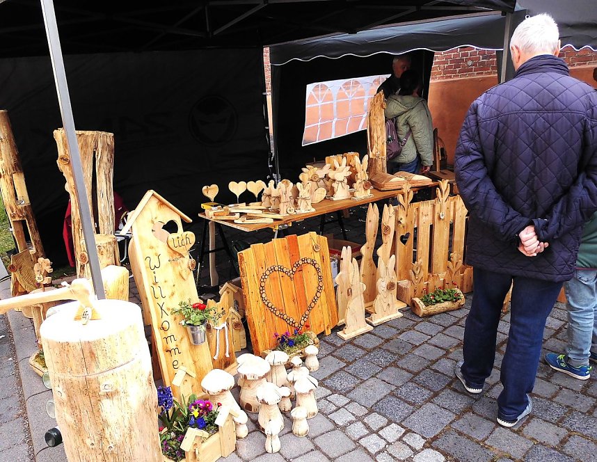 Oster- und Handwerkermarkt in Auleben
