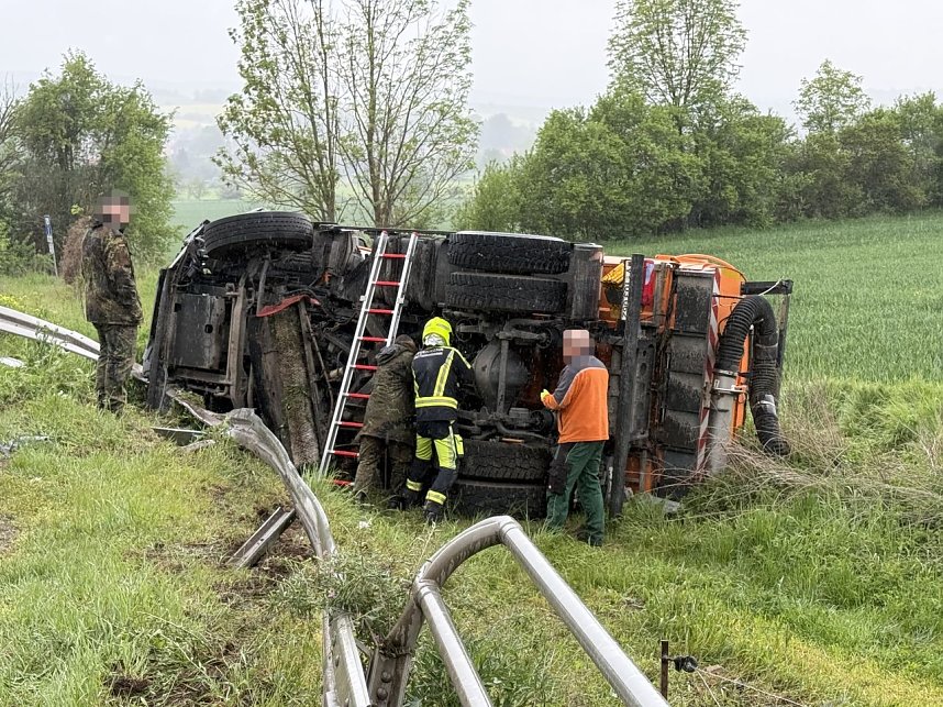 Verkehrsunfall auf der Landstra&szlig;e zwischen Bad Frankenhausen und Sondershausen