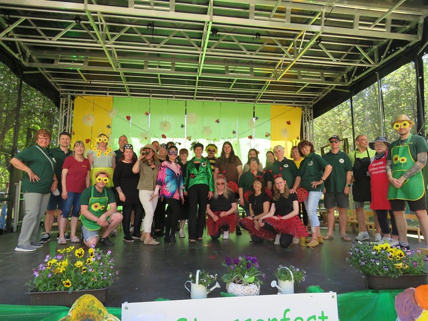 Das Stra&szlig;enfest der Kindervilla in Bad Frankenhausen wurde zum Wiesenfest