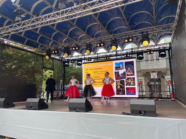 Impressionen von den Auftritten des Tanzstudios Radeva auf dem Rolandfest in Nordhausen.