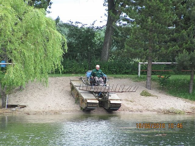 Arbeitseinsatz im Schwimmbad