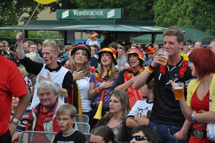 Public Viewing auf den Petersberg