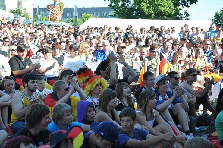 Public Viewing auf den Petersberg