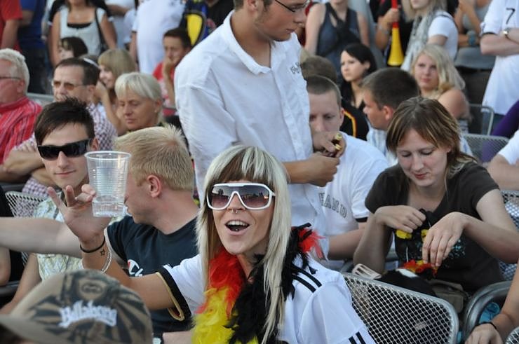 Public Viewing auf den Petersberg